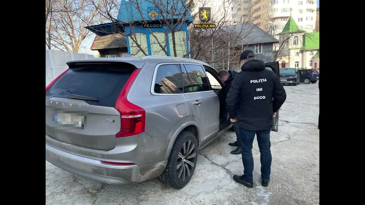 Fabrică clandestină de țigări în Belgia. Un moldovean ar fi prejudiciat bugetul belgian cu peste 3.000.000 euro [VIDEO]