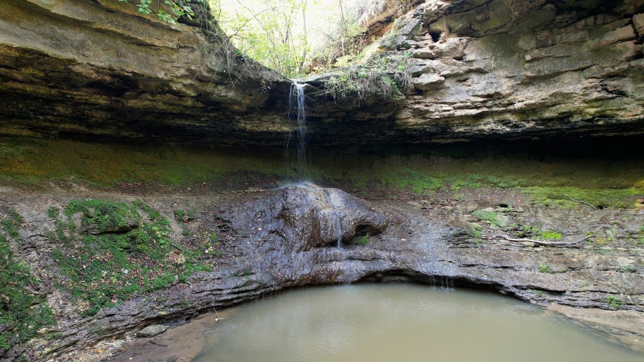 [VIDEO] Veste bună: A reînviat cascada de la Mănăstirea Saharna