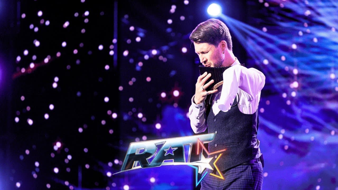 Moment magic la „Românii au talent”! Moldoveanul Iulian Pușcă a fermecat juriul cu naiul său (VIDEO)