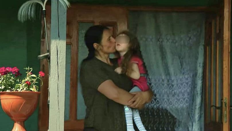 O mamă din Edineț luptă să-și poată crește singură fiica cu dizabilități (VIDEO)