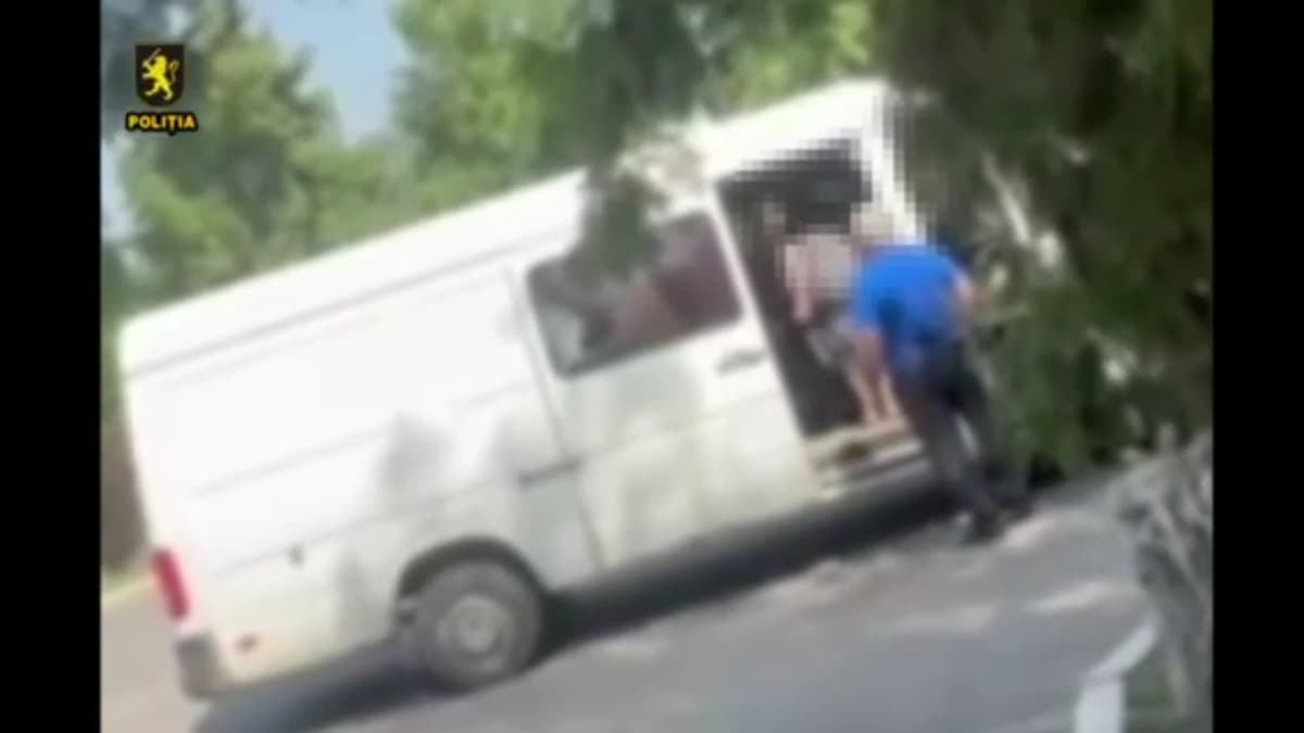 Plătiți să protesteze? Cinci persoane din Florești, documentate după marșul de la Chișinău! (VIDEO)