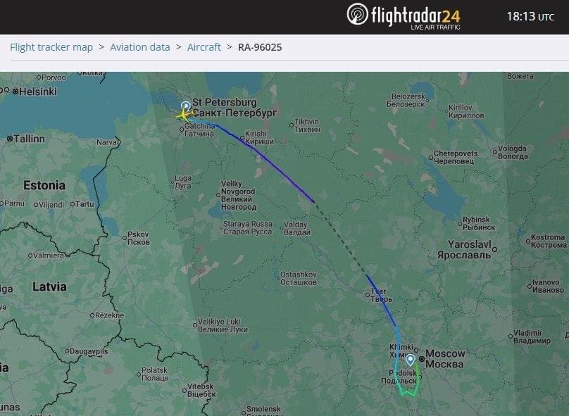 Avionul lui Putin a aterizat la Sankt Petersburg în timpul unui atac cu drone (FOTO)