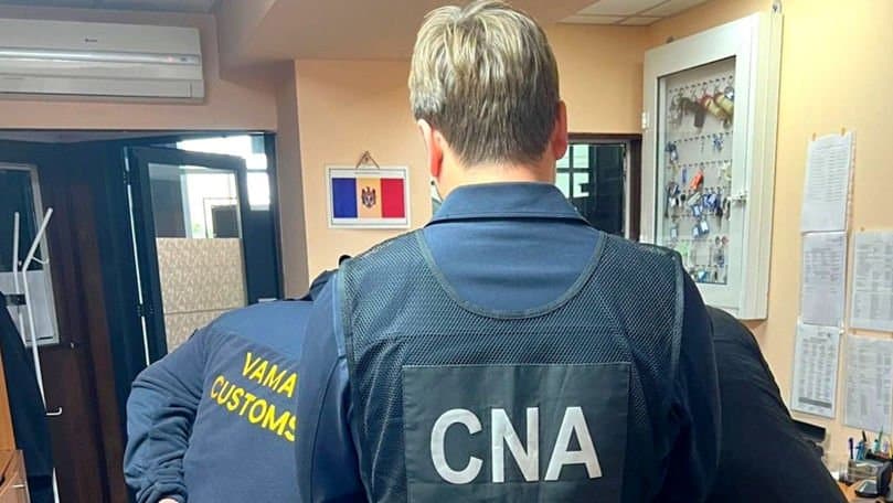 Vameșii de la Leușeni acuzați de mită scapă de pedeapsă după 13 ani